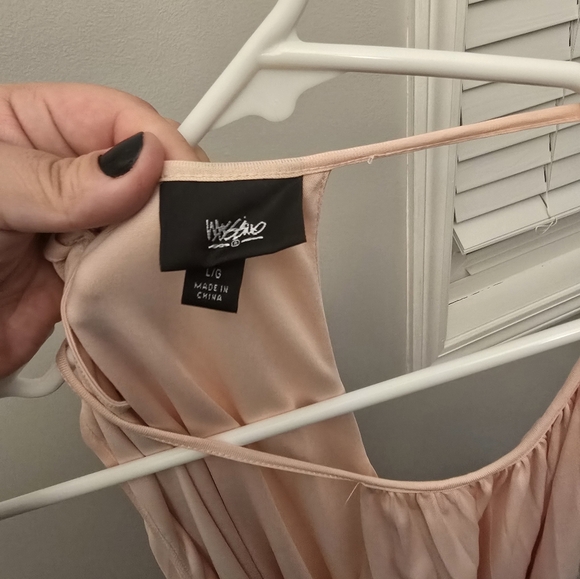 Womens flowy dress no sleeves - Picture 3 of 5